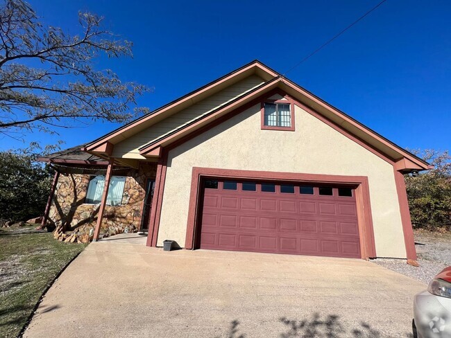 Building Photo - 510 Big Rock Rd Rental