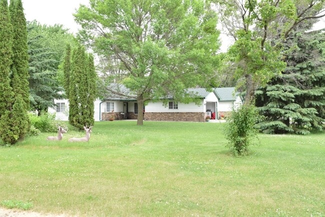 Photo - 617 S Main St Townhome