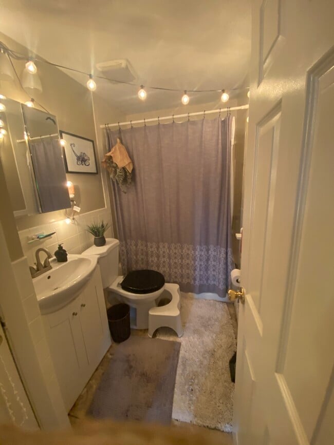 Photo - 4 Nixon Ln Unit 2