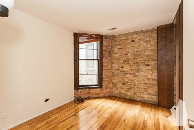 Photo - 2904 N Broadway St Apartments