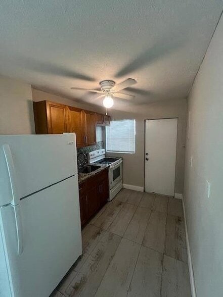 Photo - 725 21st St