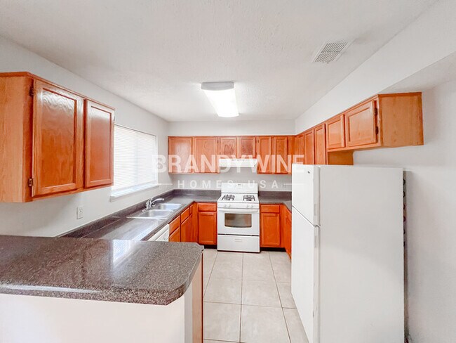 Photo - 3868 Springleaf Point