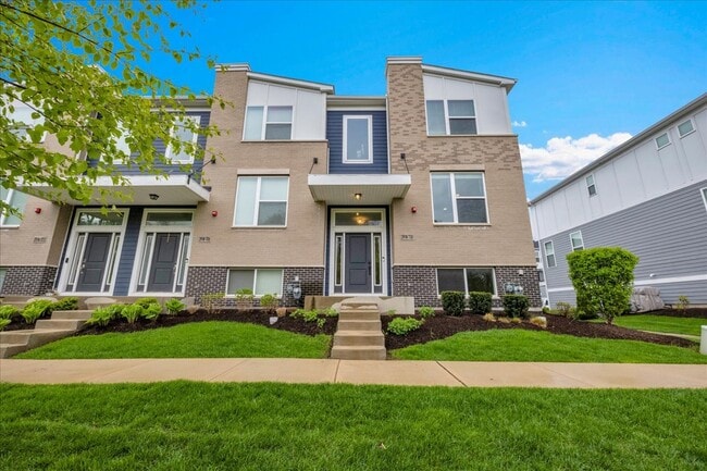 Photo - 29W710 Cambridge Ct