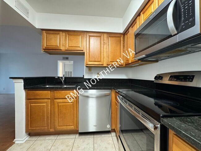 Photo - 3305 Wyndham Cir