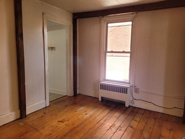 Photo - 38 N Earl St Unit Apt 3