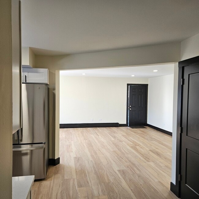 Photo - 1115 E Algonquin Rd