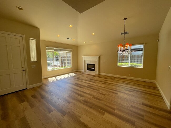 1020 White Cloud Dr