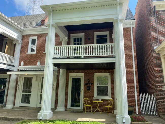 Photo - 3218 W Grace St Apartment Unit 1