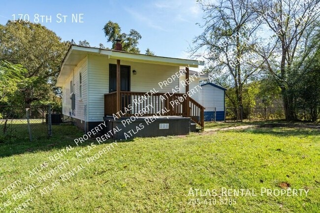 Photo - 170 8th St NE