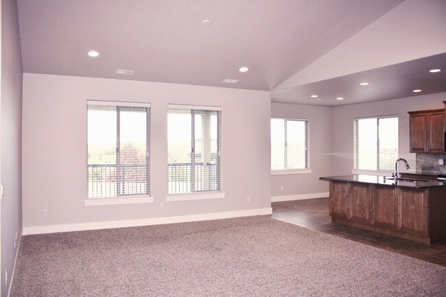 Photo - 568 Punkie Ln