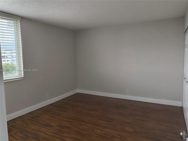 Photo - 9143 SW 77th Ave Unit B702