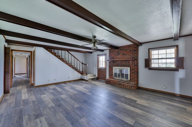 Photo - 4 BD, 2 BA Charming Brick Home in Dresden!