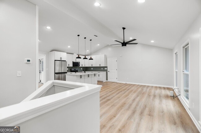 Photo - 335 Harris Rd