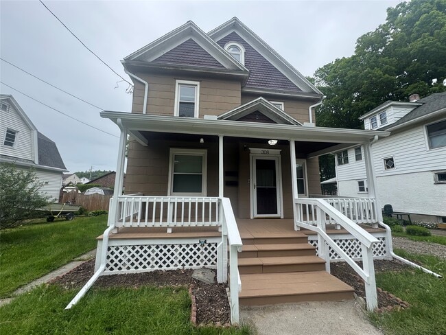 Photo - 308 Mersereau Ave Unit 1