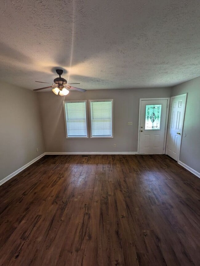 Photo - 2BD/1BA Unit in HIckory