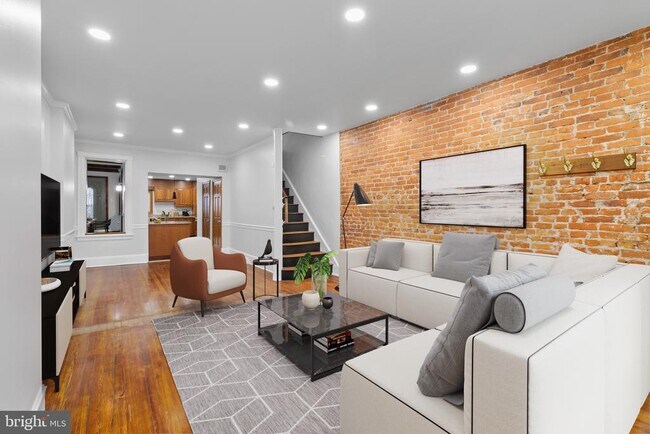 Photo - 1616 W 16th St