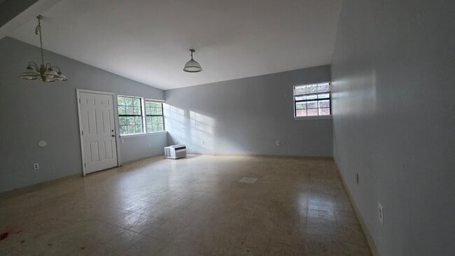 Photo - 1974 S Riverview Cir