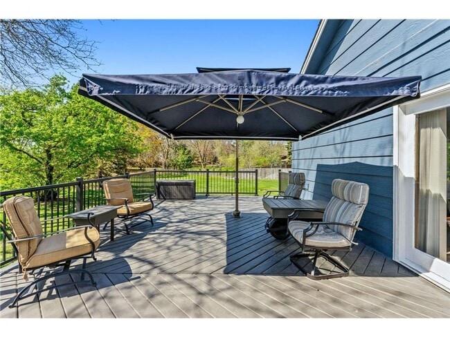 Photo - Stunning home located in the heart of Apple Valley *3 bed*2bath Available 10/1!