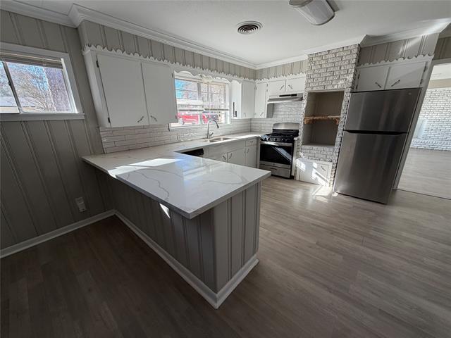 Photo - 4504 Hunter Ave