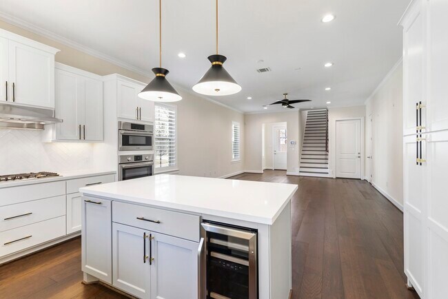 Photo - 106 Magnolia Grn St