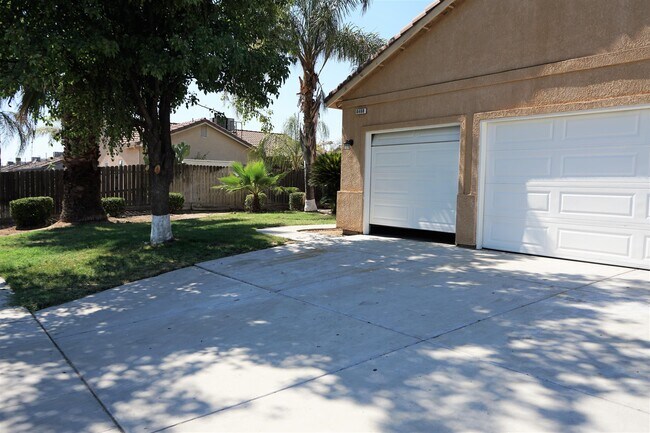 Photo - 6468 E Fillmore Ave