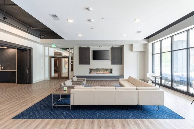 Photo - 1632 N Franklin Pl Unit SI ID1379006P