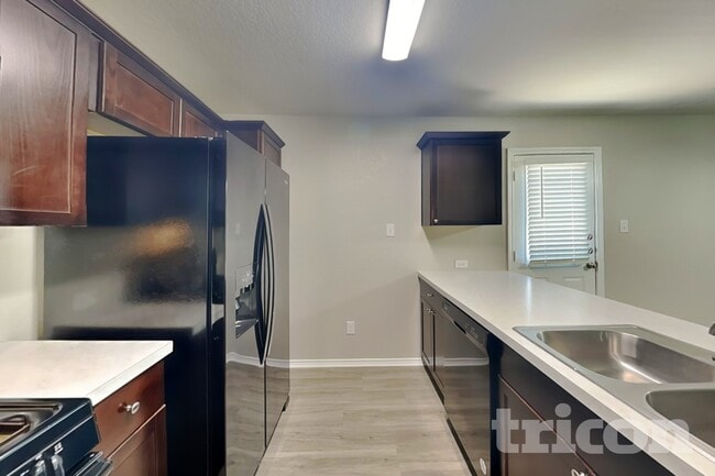 Photo - 8506 Amistad Cove