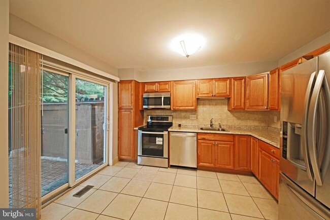 Photo - 3334 Webley Ct