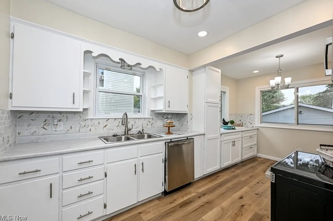 Photo - Modern & Charming 3-Bedroom Home