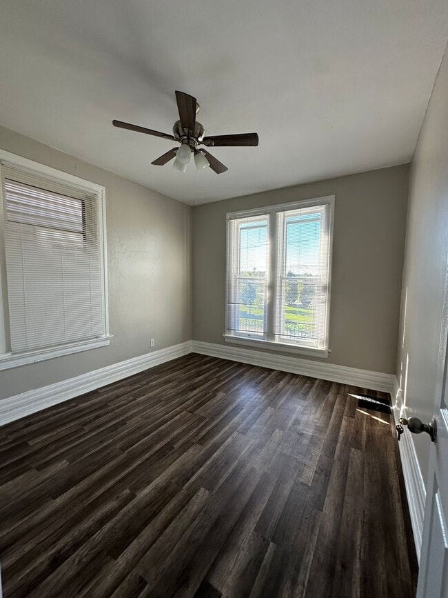 Photo - Beautiful Upper Unit in Duplex on Marcum Park Downtown!!!!