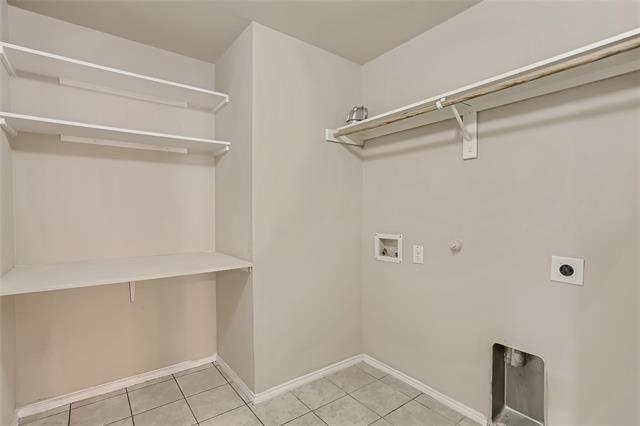 Photo - 503 Hawthorn Dr