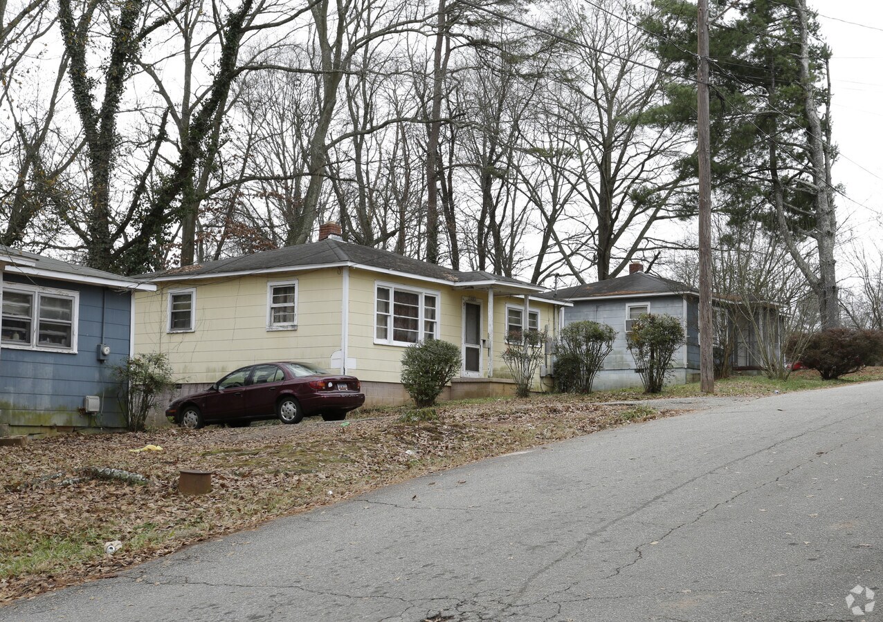 Photo - 501 W D Ave