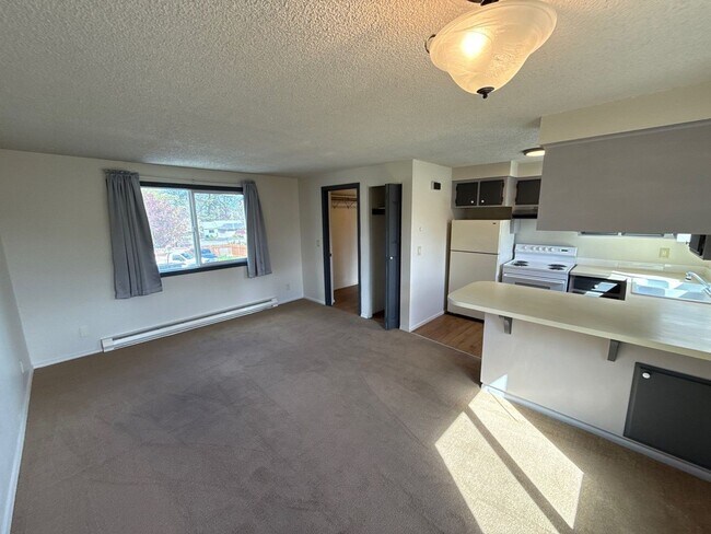 Photo - 2683 12th Pl SE