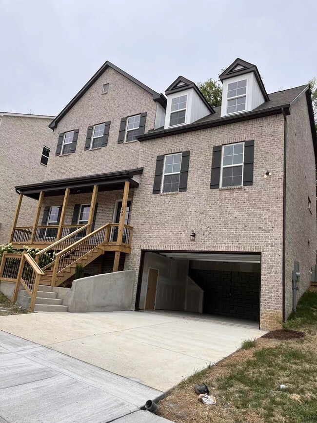 Photo - 268 Blackpool Dr