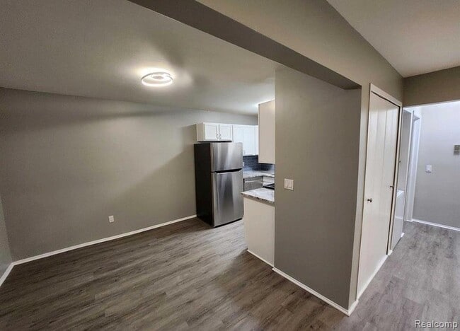 Photo - 2445 Torquay Ave Unidad 107