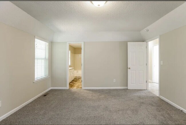 Photo - 4216 Sturbridge Dr