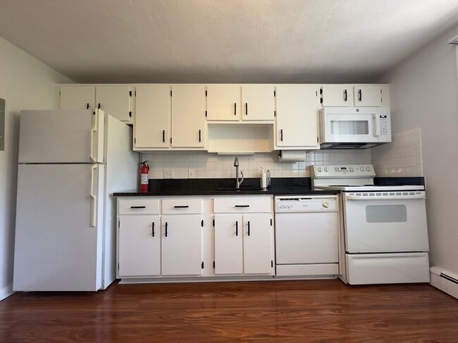 Photo - 11 Woodcrest Ct Unit 5