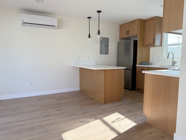 Photo - 11405 Lindale St