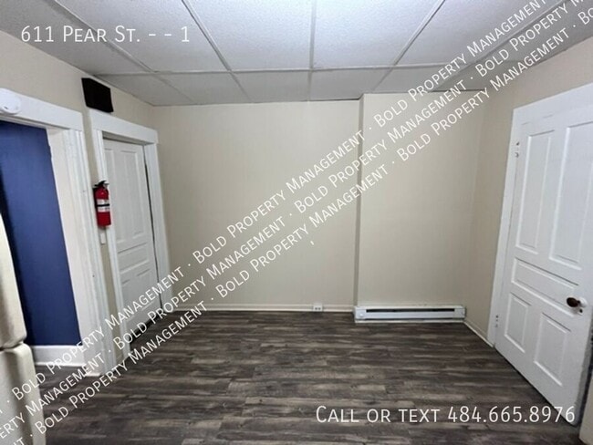 Photo - 611 Pear St Unit 1