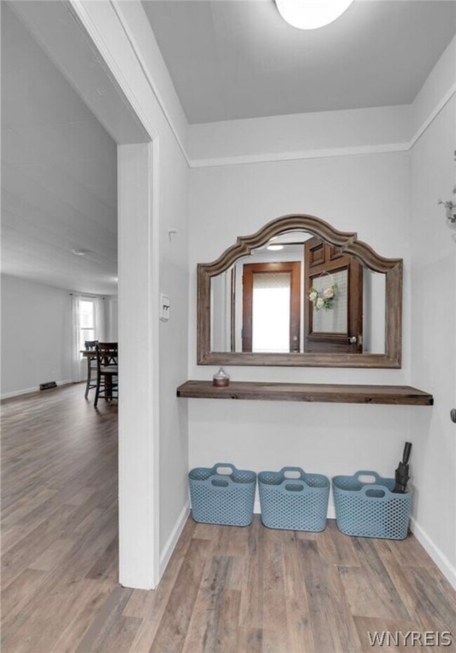 15 Seneca St