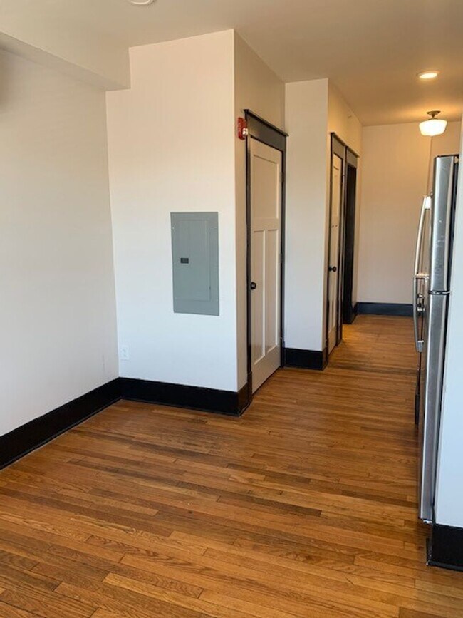 Photo - Colonial Hotel Apartments