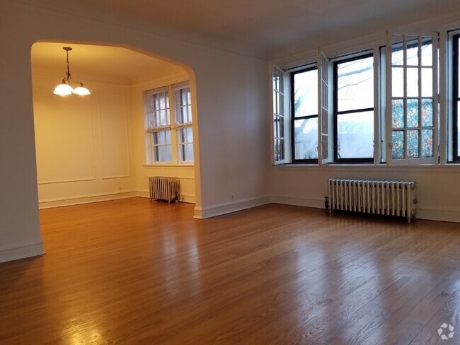 Building Photo - 1643 W Touhy Ave Unit 2N Rental