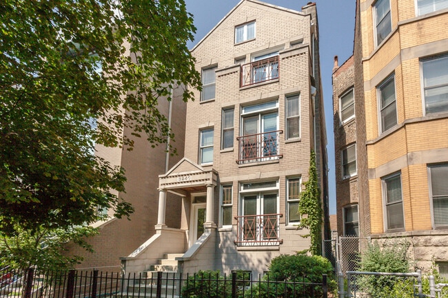 Building Photo - 3240 N Racine Ave Unit 1