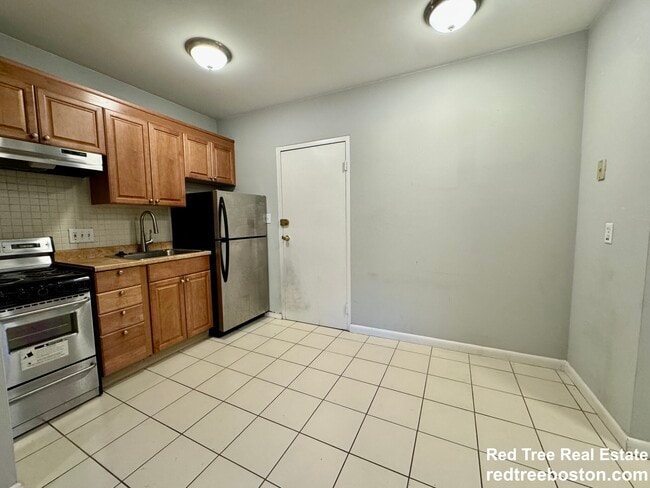 Photo - 412 Langley Rd Unit 2