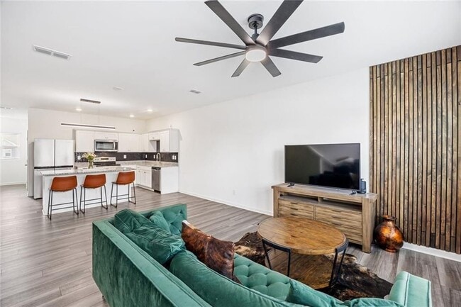 Photo - 2684 Toucan Wy