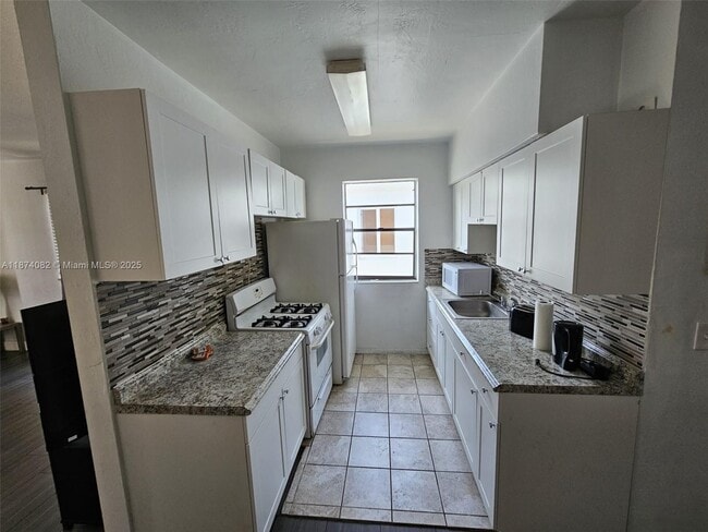 Photo - 7320 Carlyle Ave Unit 4