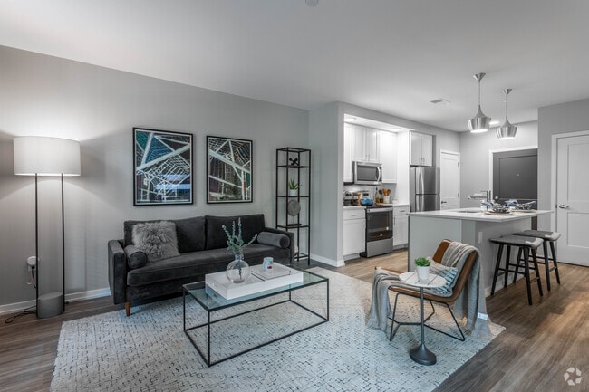 1Br, 1 Ba - 707 SF
