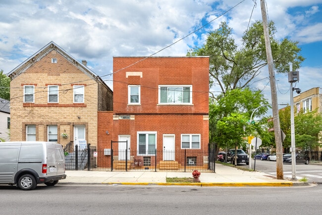 Building Photo - 2228 S Wood St Unit B Rental