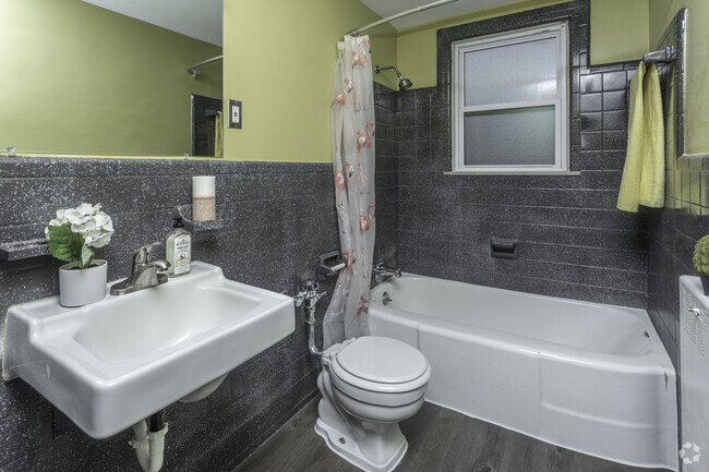 2HAB, 1BA - 1,000 ft²