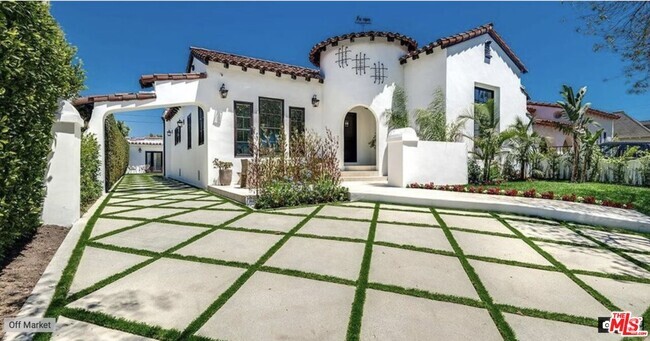 Building Photo - 132 S Kilkea Dr Rental